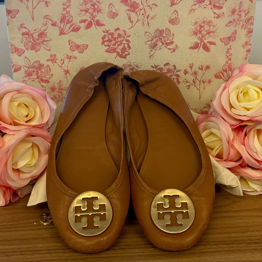 Tory Burch Flats Color: Pecan Praline with Gold Emblem - Picture 5 of 5